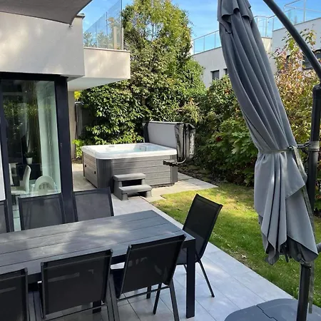 #brand New#luxury Garden House In The Center# Holiday home *