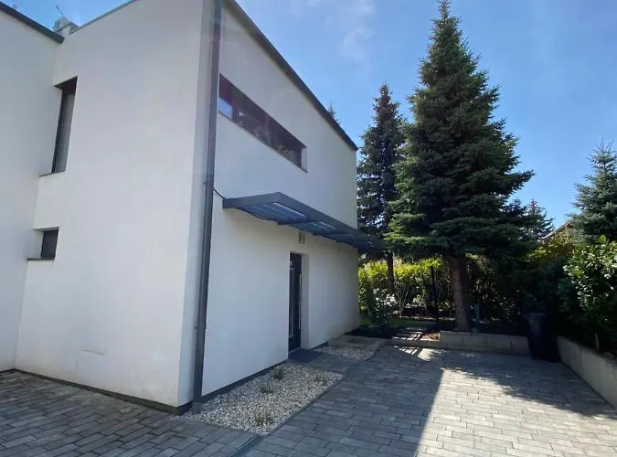 Luxury Garden House Ii In The Center Dom wakacyjny *
